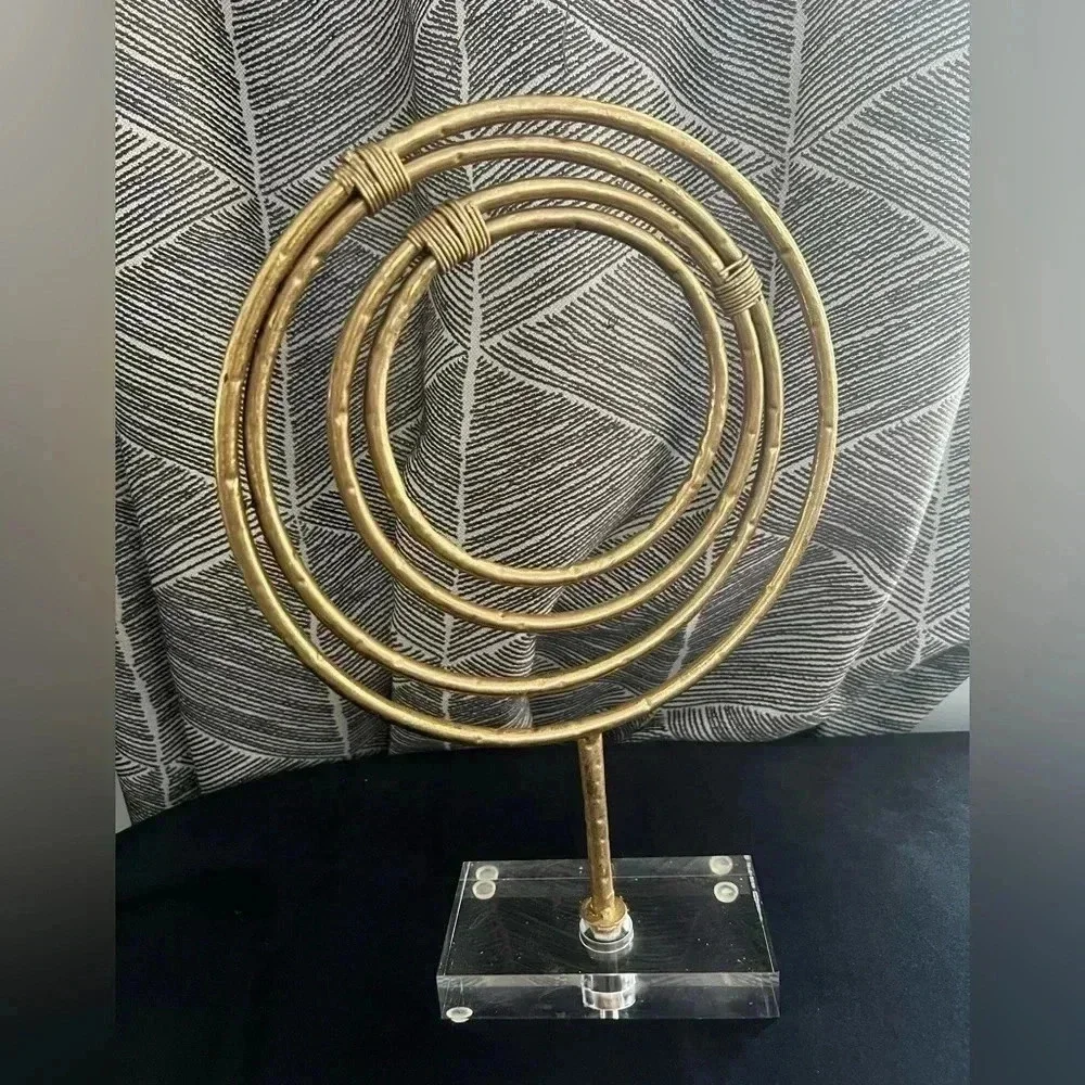 DECORATIVE ABSTRACT METAL ROSE GOLD SPEAR‎ SCULPTURE